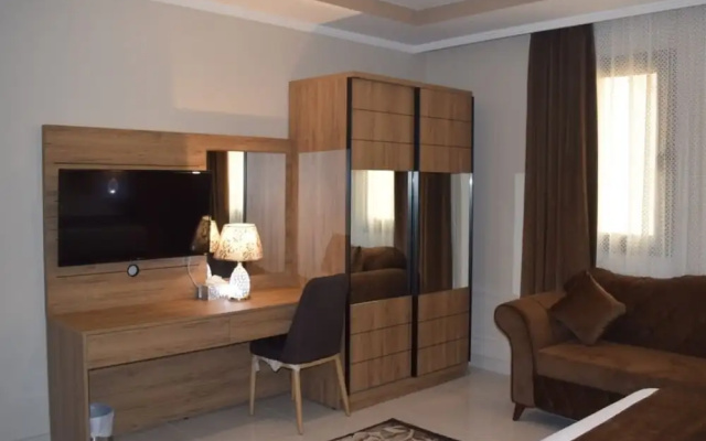 Medina Diamond Suites
