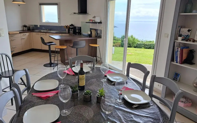 Villa in Crozon With Sea Views & Sandy Beach