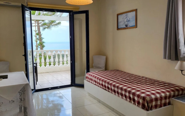 Room-entire Private Suite Unit sea View
