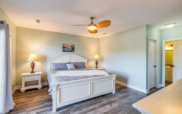 'better Lake Than Never' Huddleston Condo