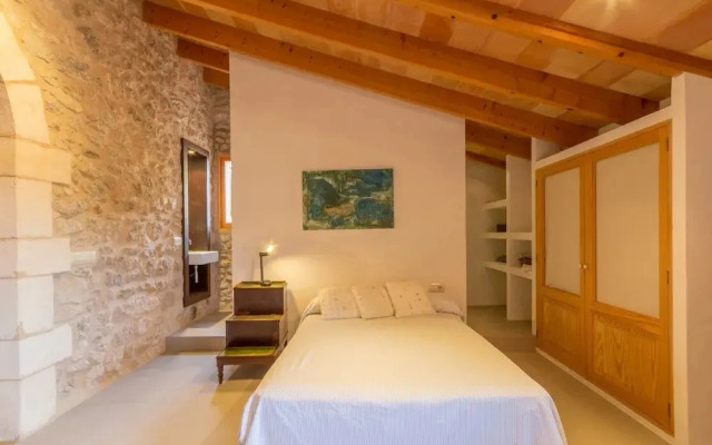 Spacious Lexiclati Villa With Pool