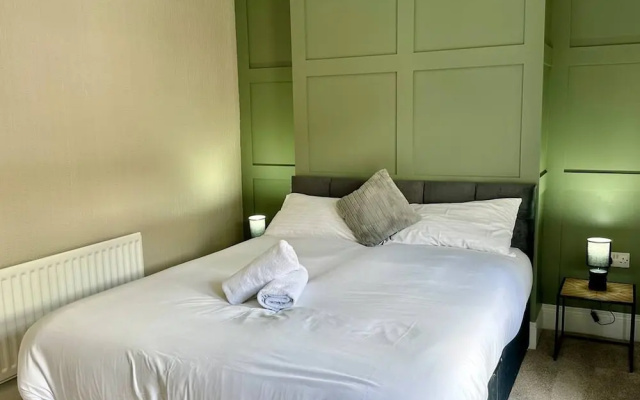 2br Ormeau Central in Belfast