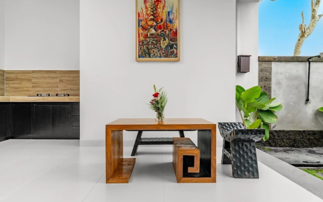 Kubu Kecubung Villa