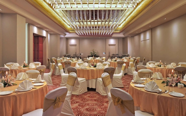 Radisson Hyderabad Hitec City