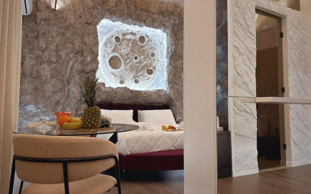 Corona Suite