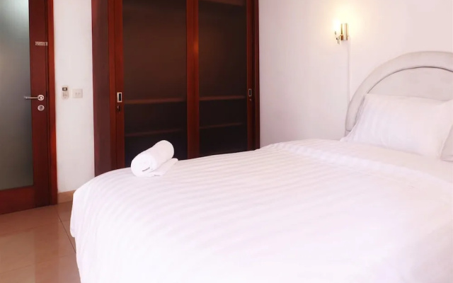 Homey Paladian Park Apartment Near Moi Kelapa Gading