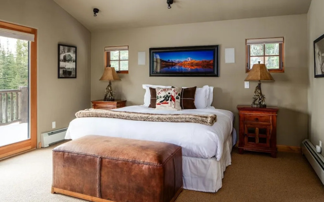 2 Mountain Home 3 Bedroom Home by Moonlight Basin Lodging