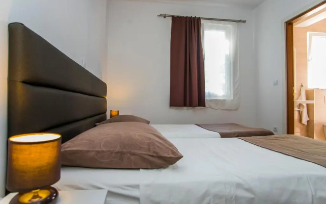 Apartments Sunj