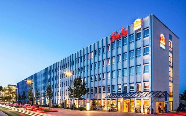Star Inn Hotel München Schwabing, by Comfort вид на фасад