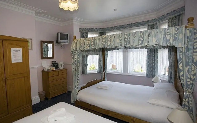 Avalon Hotel - Guest House