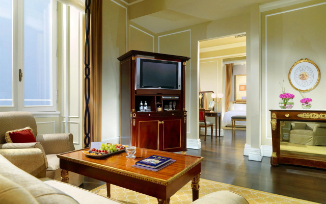 Отель The St. Regis Rome