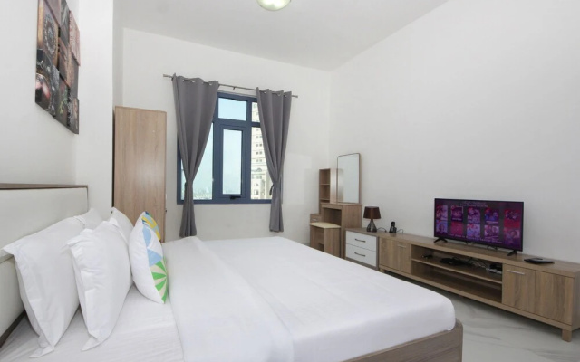 Studio Apartment in Palace Tower 2