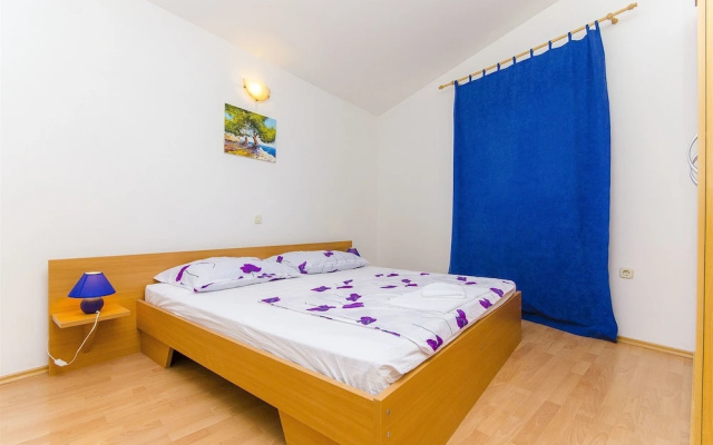 Apartments Tiho i Pave