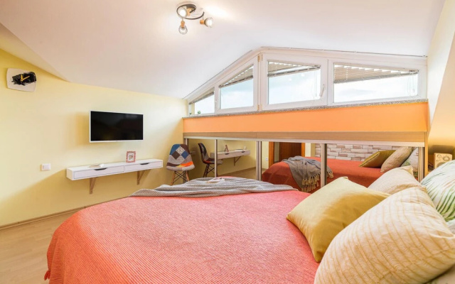 Nice Apartment in Porec With 2 Bedrooms and Wifi