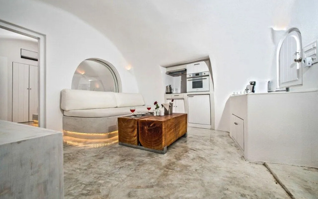 White Sky Caldera Villa by Blue Escape