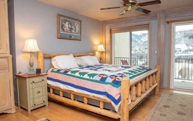 16 Chambertin Townhomes Townhouse