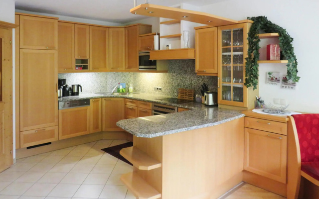 Holiday Home Emberger, Fugen