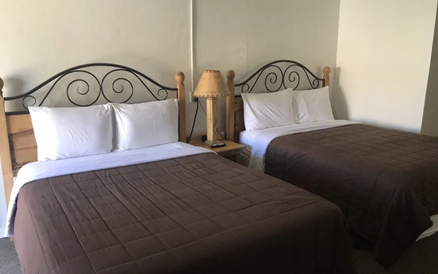 Sinawav Trail Lodge