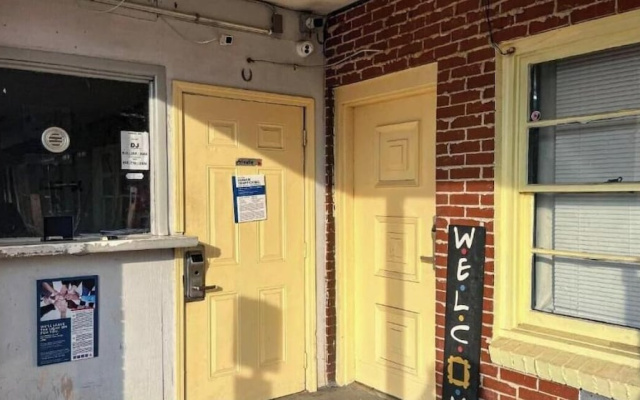Studio 6 Suites – Albany, GA