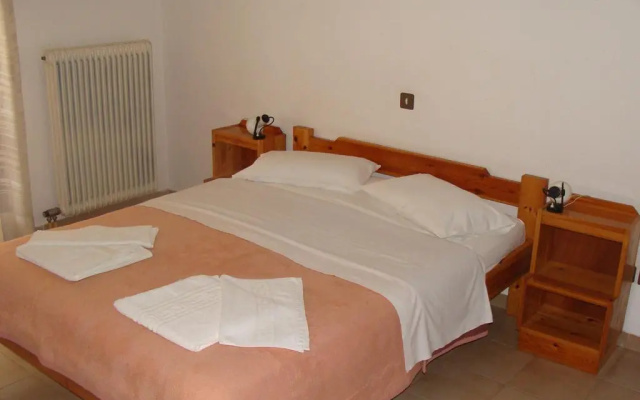 Hotel Aris