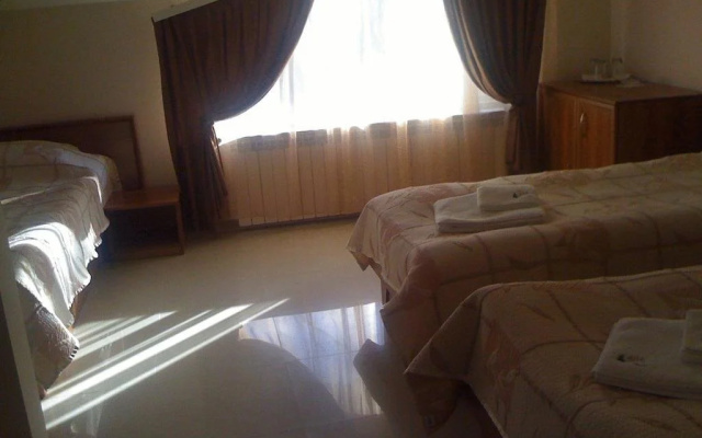 Family Hotel Yola