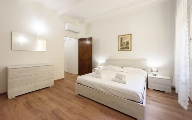 Uffizi 3 bedrooms by Mmega