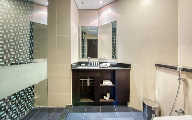 Отель Cayan Tower by Deluxe Holiday Homes вид на фасад