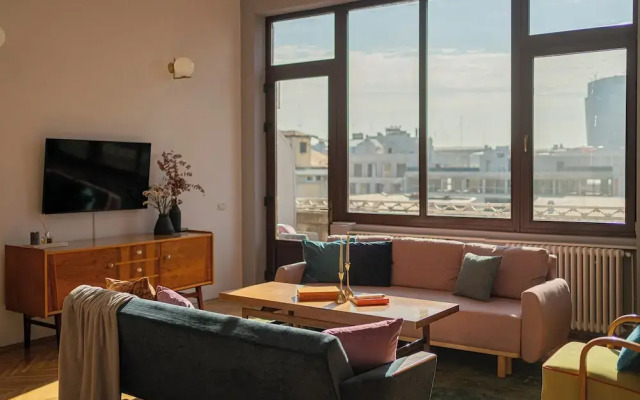 3BR Atrium Penthouse by Cismigiu - Bright & Spacious with Balcony