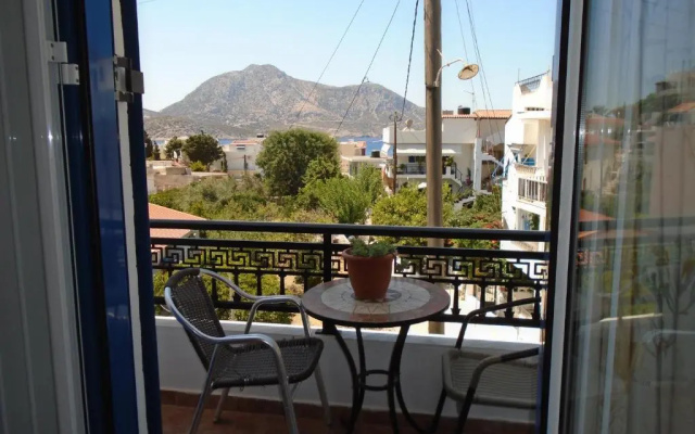 Eftichia Rooms & Studios