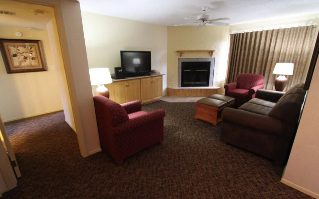 Crown Point Resort