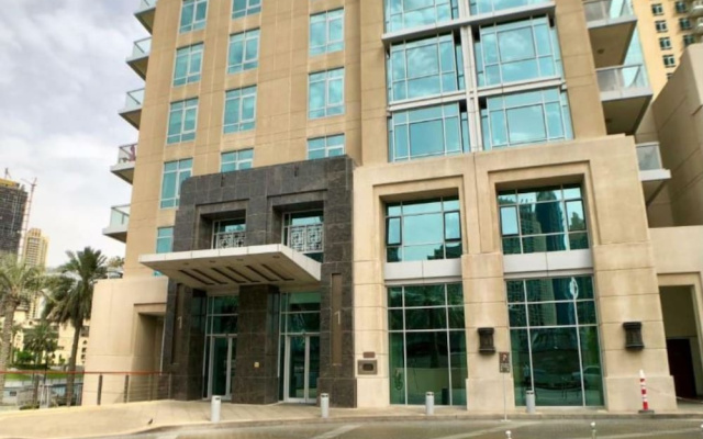 HomesGetaway-The Residences 3BR Downtown
