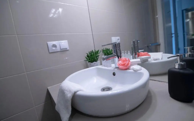 WLR Apartments - Hoza II