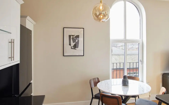 Artsbank Apartment