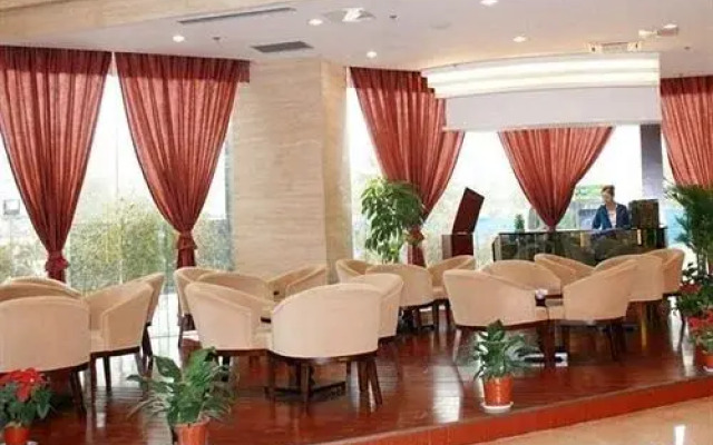 Tang Dynasty Hotel (Xi'an Fengcheng 3rd Road City Library Subway Station)(唐朝酒店（西安凤城三路市图书馆地铁站店）)
