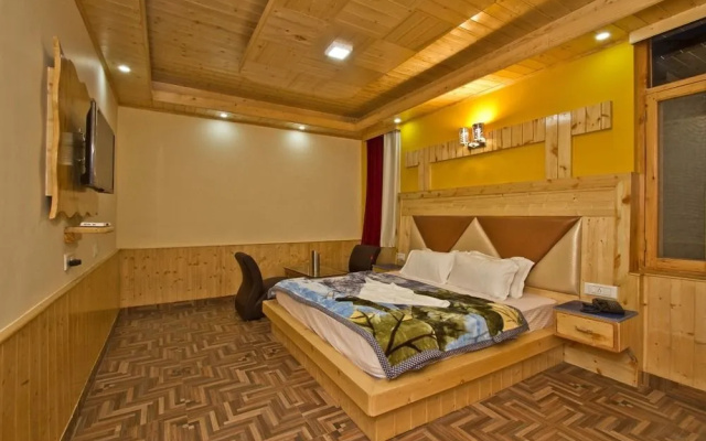 Snow Season Resort Manali