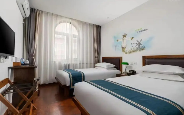 Nostalgia Hotel (Beijing Confucius Temple and Imperial College Museum & Gui Street）