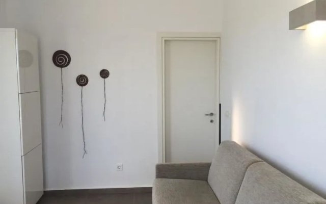 WeCrete - East
