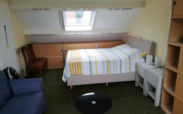 Home stay Utrecht — Women only (гостевой дом для женщин)