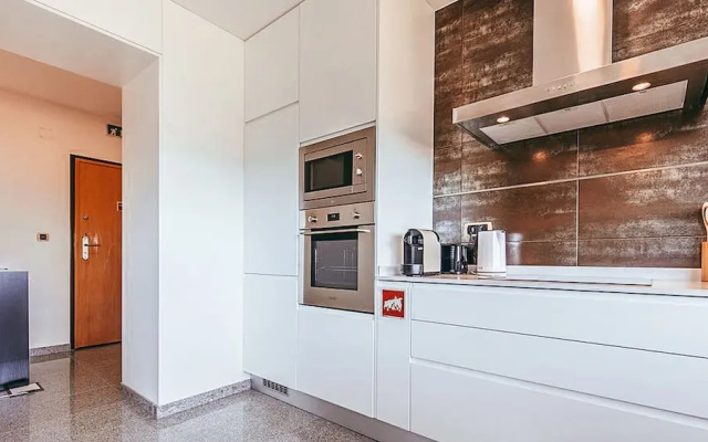 Trendy Apartment River View By Gthouse