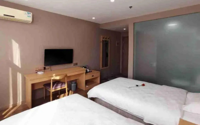 Super 8 Hotel Yizheng ShiDaiGuangChang