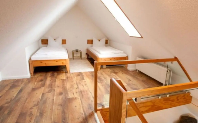 Habel Modern Retreat
