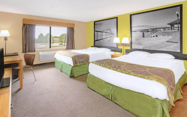Super 8 by Wyndham Davenport