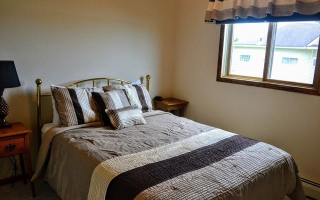 Billy's Lakeview 3 Bedroom Home