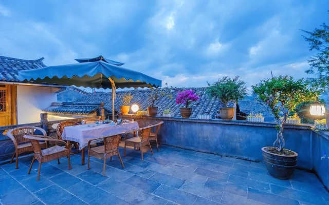 Kangmei Zhilian Holiday Courtyard
