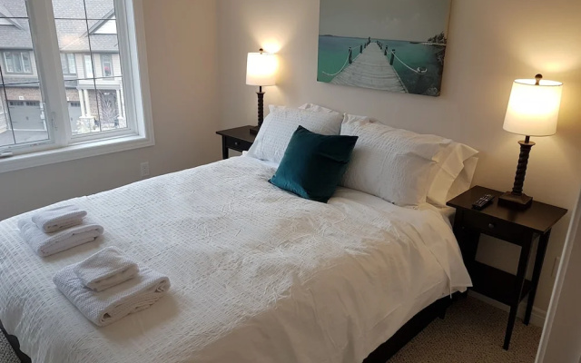 Private Waterview Town House
