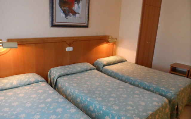 Hotel  Rey Arturo Burgos