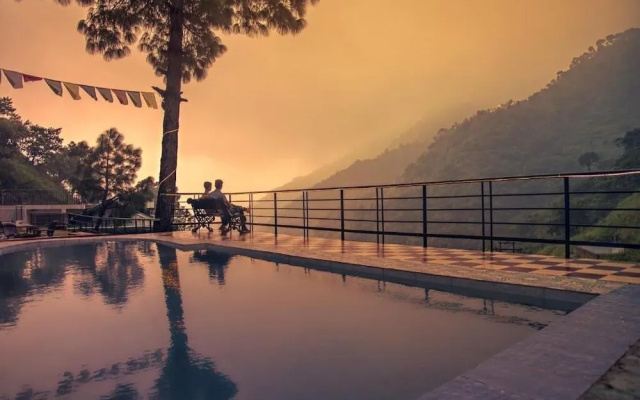 Safarmaina Resort