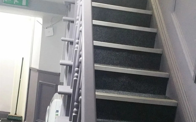 North Circular Serviced Accomodation