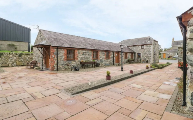 Lily Cottage
