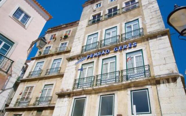Отель Residencial Geres вид на фасад